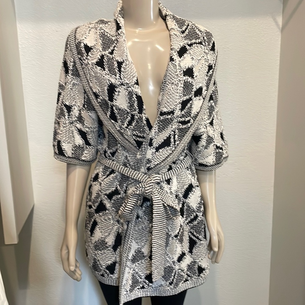 St. John medium sweater wrap